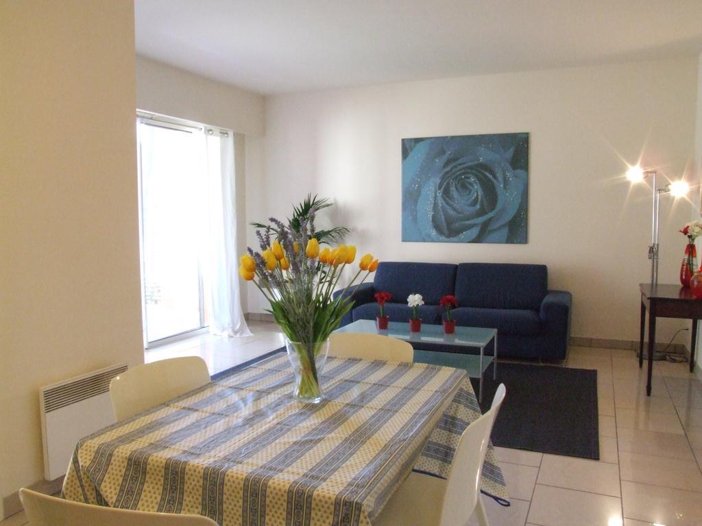 Appartement Au Chateau Vallaya Ментона Екстериор снимка